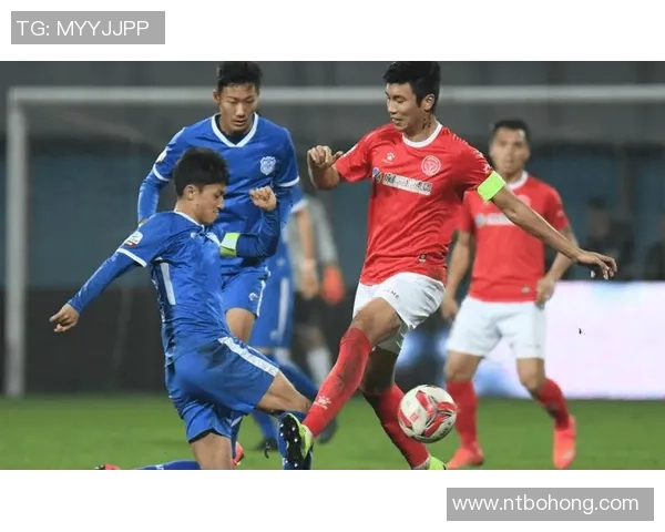 城南足球俱乐部与富川FC的激烈对决引发球迷热情高涨