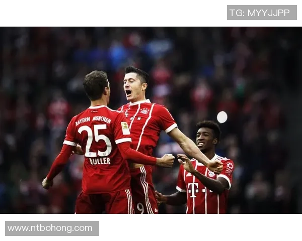 莱万再创辉煌带领球队勇夺冠军展现超级前锋风采